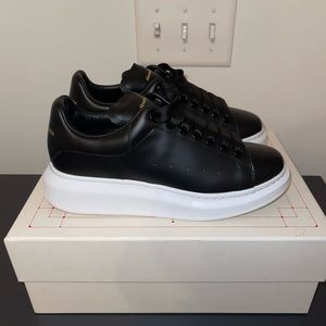 Alexander McQueen Oversized Sneaker Women’s 7.5(37.5)!